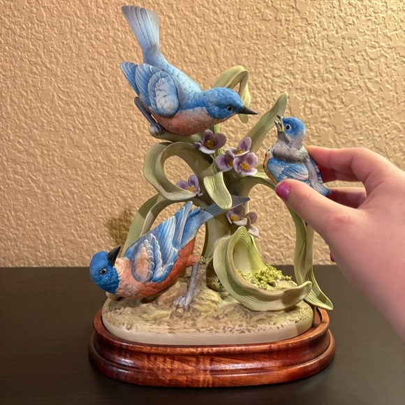 Andrea by Sadek Blue Bird Family With Wooden Base - Picture 2 of 9